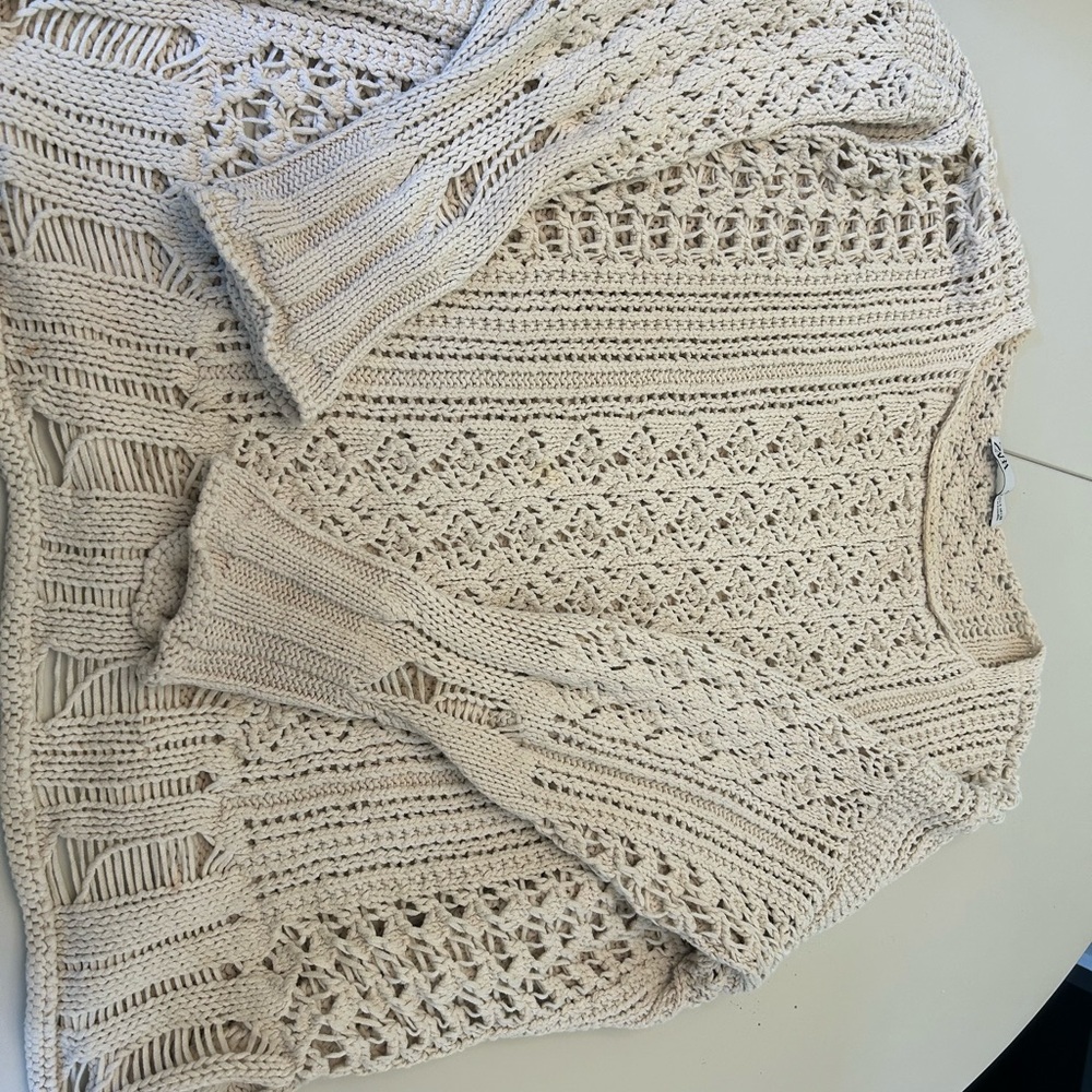 Zara Beige Knit Crew Neck Sweater